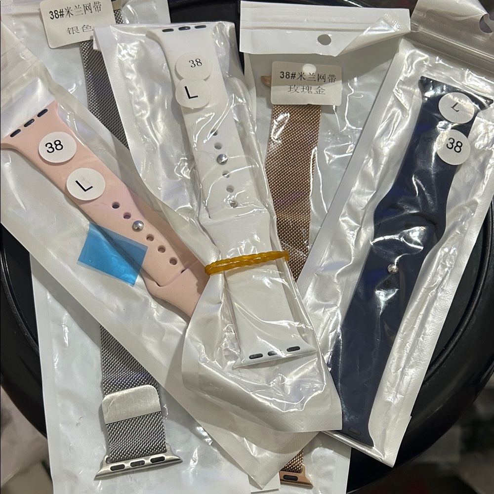 Assorted Apple Watch Bands 38-41mm 5 bands